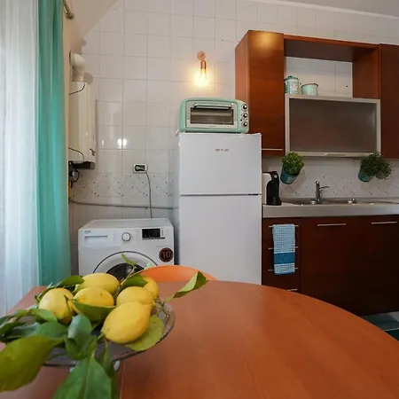 La Casa Di Azzurra Centro Citta Fino A 4 Posti Letto E 2 Bagni *
