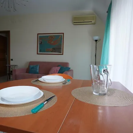 La Casa Di Azzurra Centro Citta Fino A 4 Posti Letto E 2 Bagni 公寓